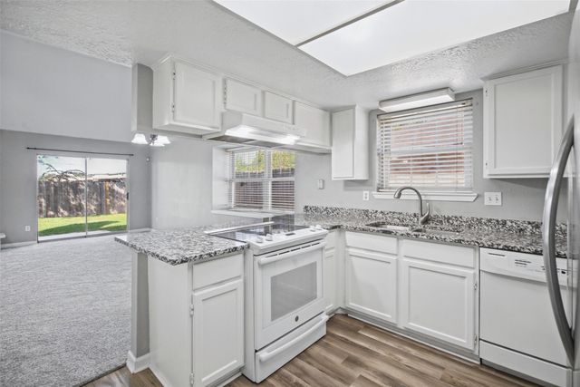 1323 Castle Glen Drive, Houston, TX 77015