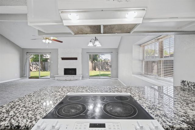 1323 Castle Glen Drive, Houston, TX 77015
