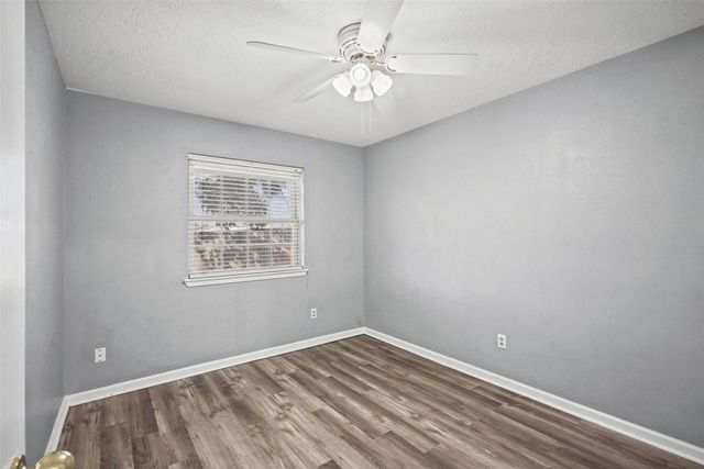 1323 Castle Glen Drive, Houston, TX 77015