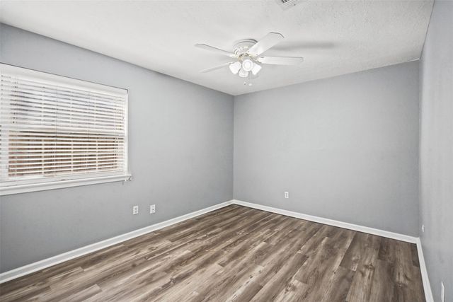 1323 Castle Glen Drive, Houston, TX 77015