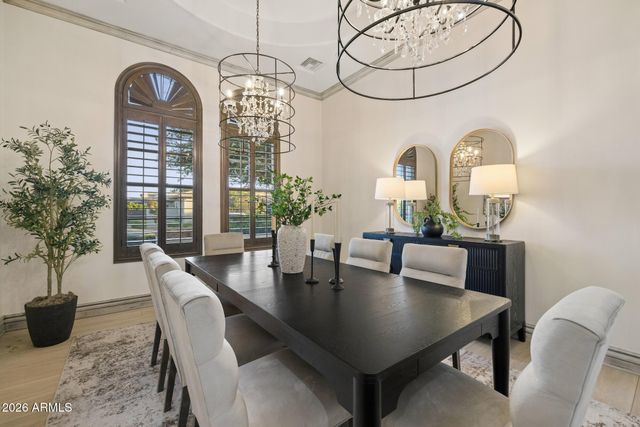 2748 E WARBLER Road, Gilbert, AZ 85297