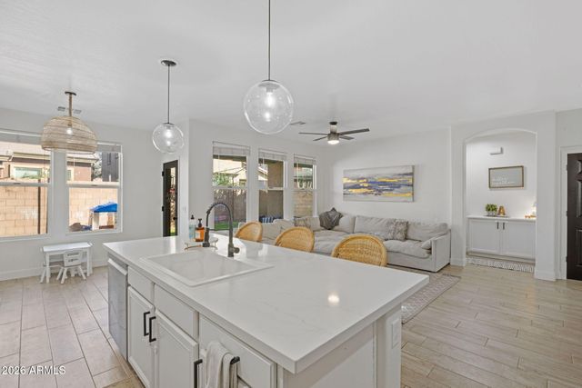 3458 E ROBIN Lane, Gilbert, AZ 85296