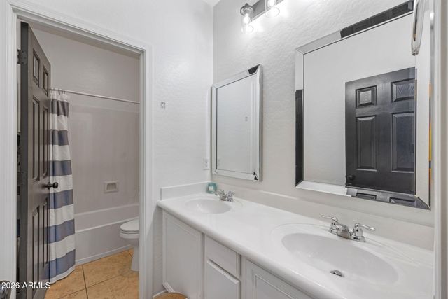 3458 E ROBIN Lane, Gilbert, AZ 85296