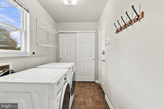 109 SHELBURNE DR, North Wales, PA 19454