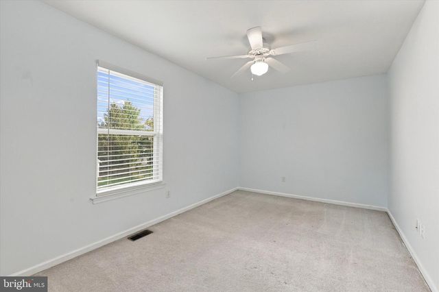 109 SHELBURNE DR, North Wales, PA 19454