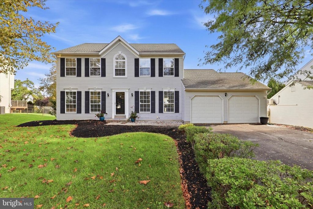 109 SHELBURNE DR, North Wales, PA 19454