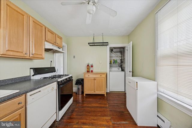 30 W CHESTER PIKE, Ridley Park, PA 19078