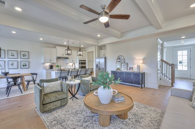 525 Misty Creek Court, Nashville, TN 37207