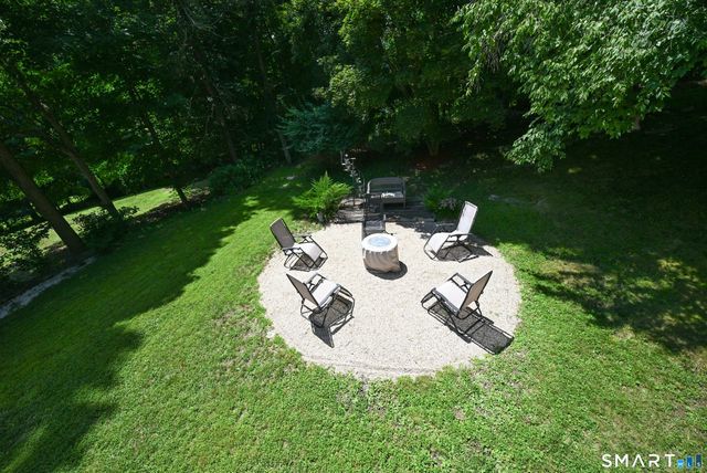 42 Linda Lane, New Fairfield, CT 06812