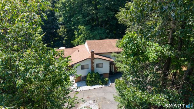 42 Linda Lane, New Fairfield, CT 06812