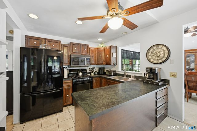 42 Linda Lane, New Fairfield, CT 06812