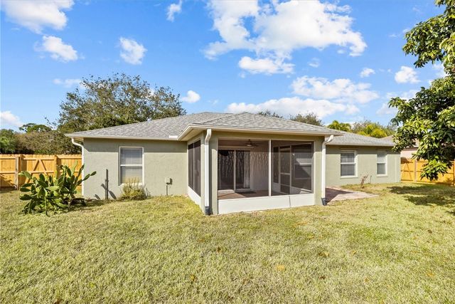 742 46th Square, Vero Beach, FL 32968