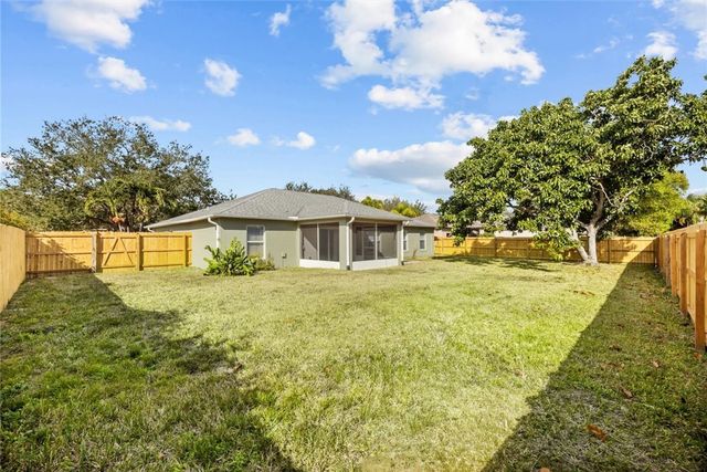 742 46th Square, Vero Beach, FL 32968