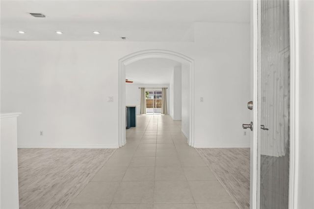 742 46th Square, Vero Beach, FL 32968