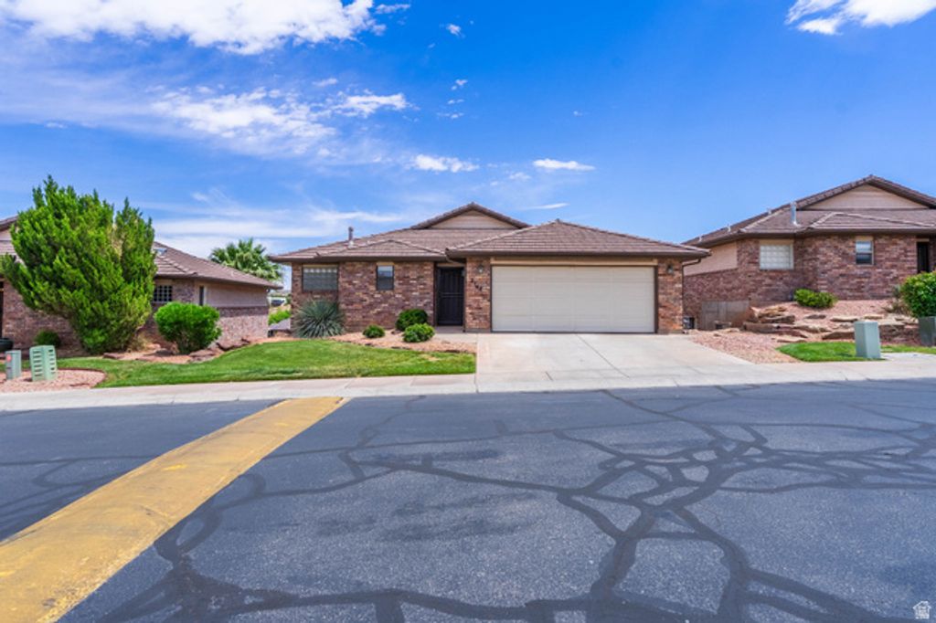 Image 1 of property listing at 2145 S LEGACY DR, St. George, UT 84770