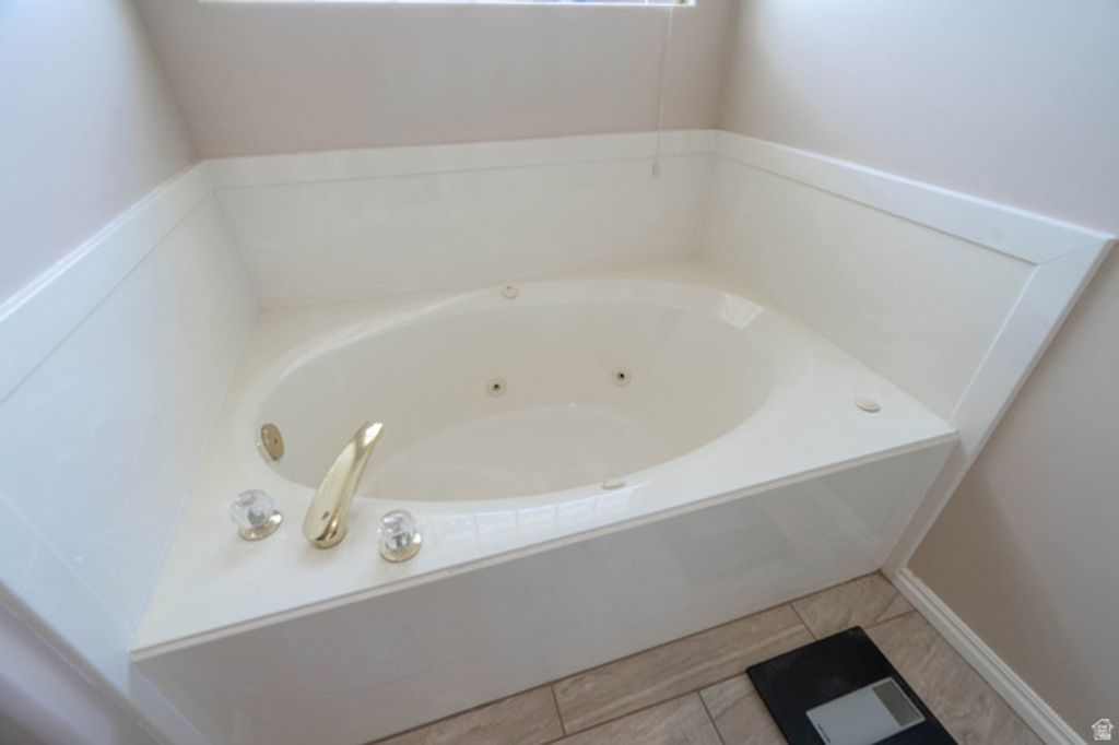Image 26 of property listing at 2145 S LEGACY DR, St. George, UT 84770