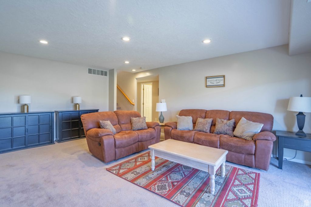 Image 36 of property listing at 2145 S LEGACY DR, St. George, UT 84770