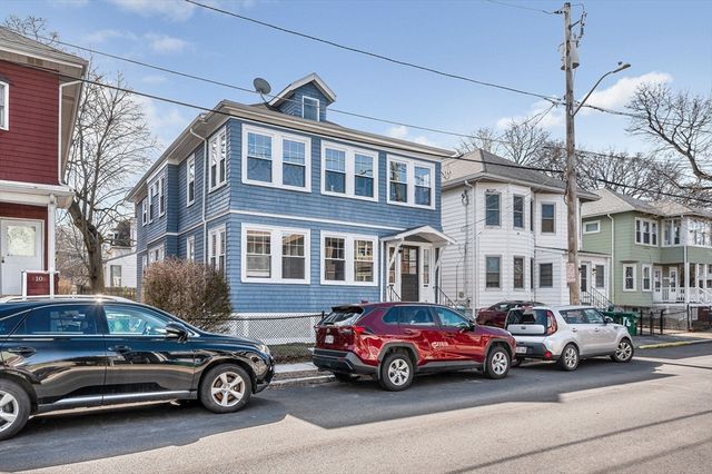 12 Metcalf St 12, Medford, MA 02155