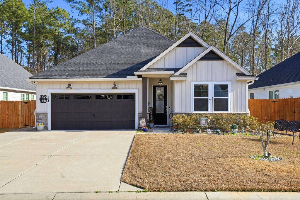274 Whirlaway Drive, Moncks Corner, SC 29461