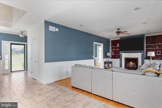 180 HOLSTEIN LN, Toms Brook, VA 22660