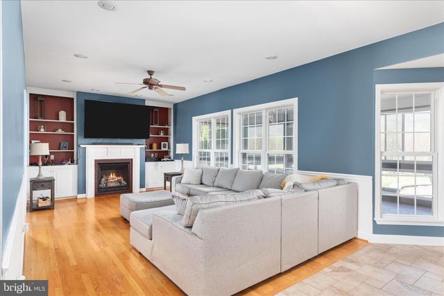 180 HOLSTEIN LN, Toms Brook, VA 22660