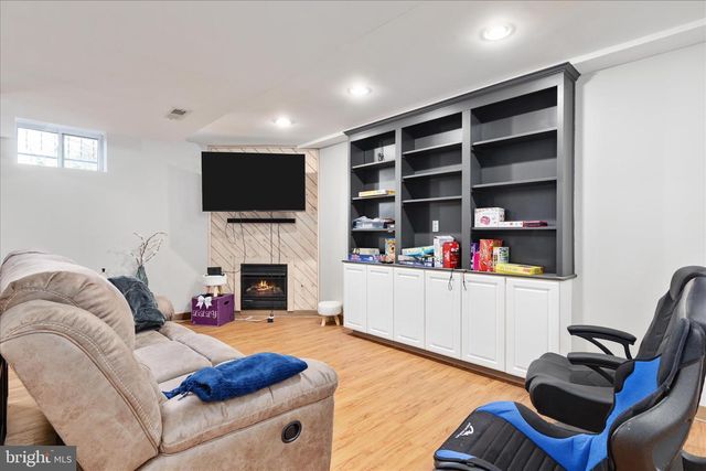 180 HOLSTEIN LN, Toms Brook, VA 22660