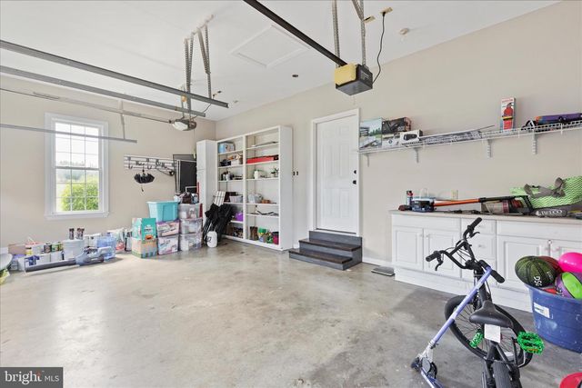 180 HOLSTEIN LN, Toms Brook, VA 22660