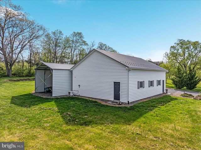 180 HOLSTEIN LN, Toms Brook, VA 22660