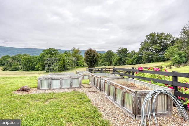 180 HOLSTEIN LN, Toms Brook, VA 22660