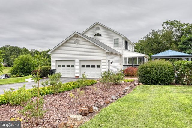 180 HOLSTEIN LN, Toms Brook, VA 22660