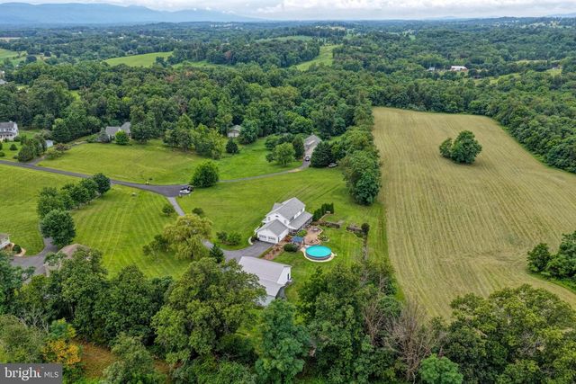 180 HOLSTEIN LN, Toms Brook, VA 22660