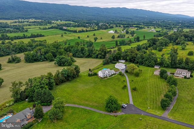 180 HOLSTEIN LN, Toms Brook, VA 22660