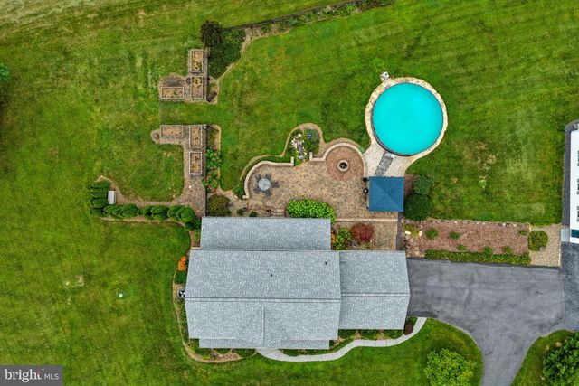 180 HOLSTEIN LN, Toms Brook, VA 22660