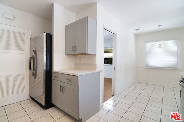 414 University Avenue, Burbank, CA 91504