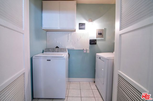 414 University Avenue, Burbank, CA 91504