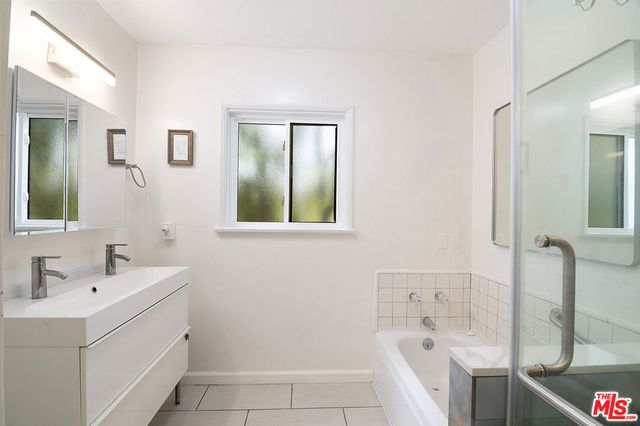 414 University Avenue, Burbank, CA 91504