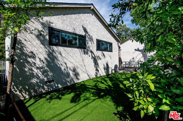 414 University Avenue, Burbank, CA 91504