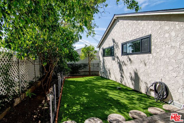 414 University Avenue, Burbank, CA 91504