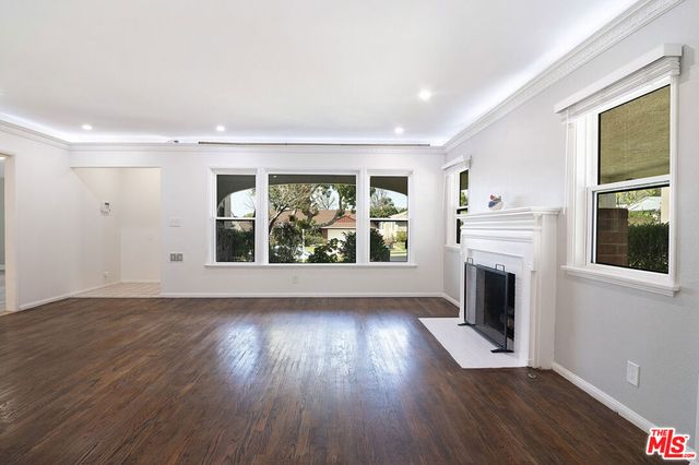 414 University Avenue, Burbank, CA 91504