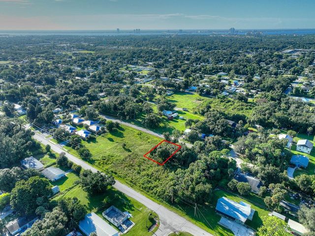 458 CAPITOL STREET, North Fort Myers, FL 33903