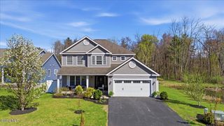 19 Woodlake Drive, Stillwater, NY 12866