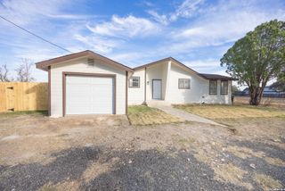 523A Rossville, Devine, TX 78016