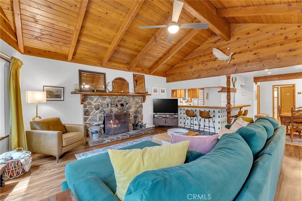 Image 25 of property listing at 25145 Marion Ridge, Idyllwild, CA 92549