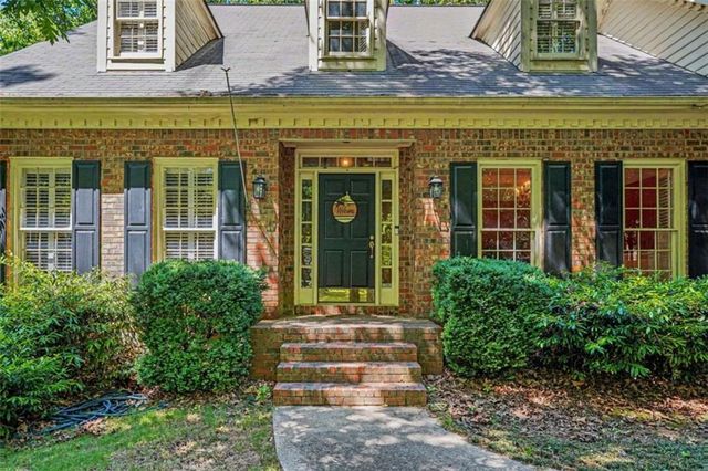 290 Brandon Mill Circle, Fayetteville, GA 30214