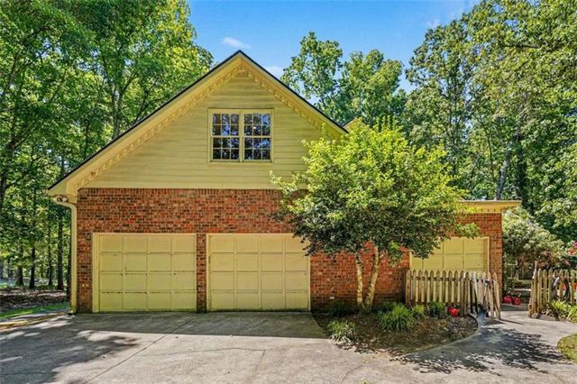 290 Brandon Mill Circle, Fayetteville, GA 30214