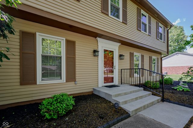 10214 E Lakeshore Drive, Carmel, IN 46033