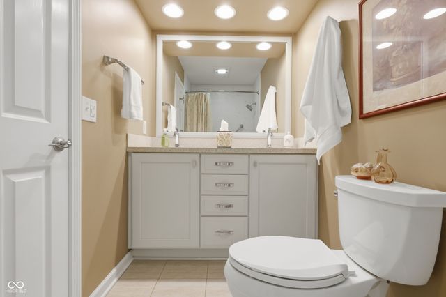 10214 E Lakeshore Drive, Carmel, IN 46033