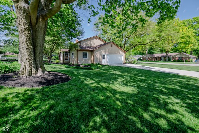 10214 E Lakeshore Drive, Carmel, IN 46033