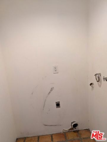 8178 Kingston Avenue, Hesperia, CA 92345