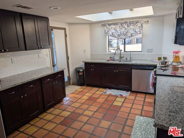 8178 Kingston Avenue, Hesperia, CA 92345